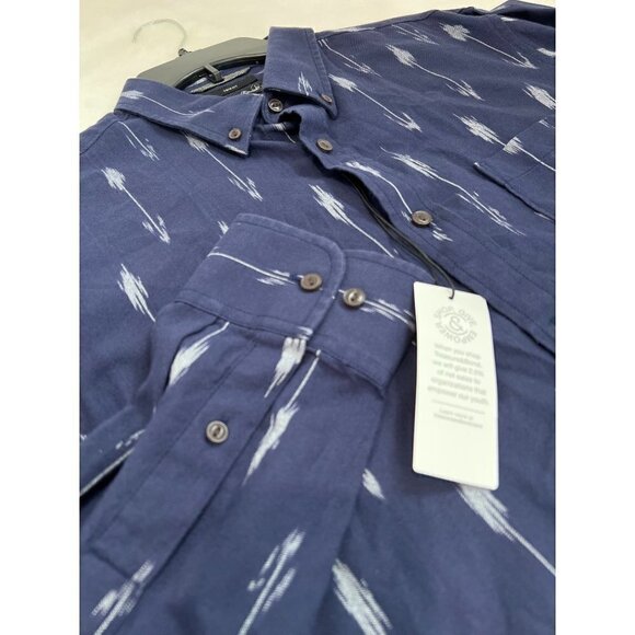 NWT Treasure & Bond Size L Navy White IKAT Print Long Sleeve Button-Up Shirt - Picture 8 of 10
